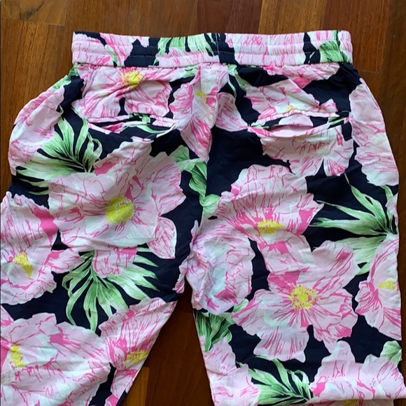 French Connection Lightweight Floral Pants, Size 0 - Picture 8 of 8